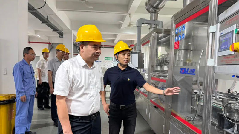 省供銷社黨委委員、監(jiān)事會(huì)主任童日暉赴浙農(nóng)下屬成員企業(yè)調(diào)研